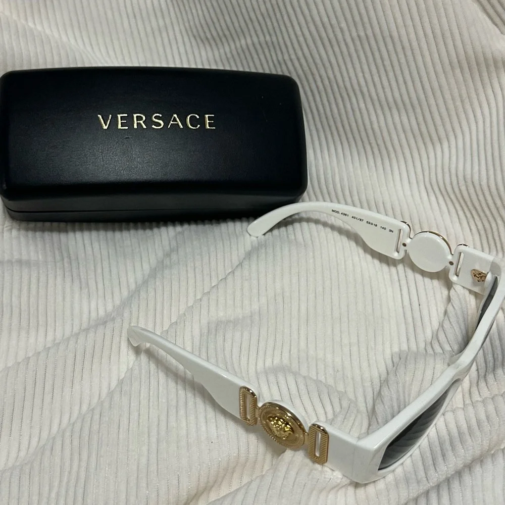 Versace Medusa Biggie Sunglasses - Picture 3 of 5